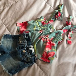 Boutique jumper/top & shorts 0-3mo